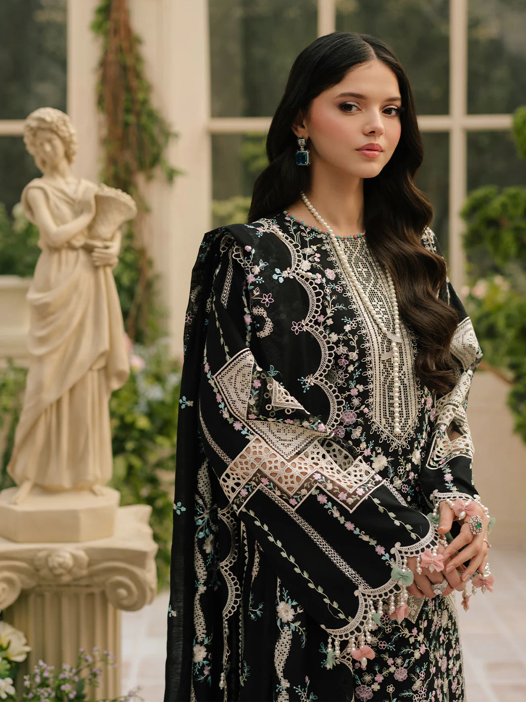 Bin Ilyas BI-006 Embroidered Lawn 3pc