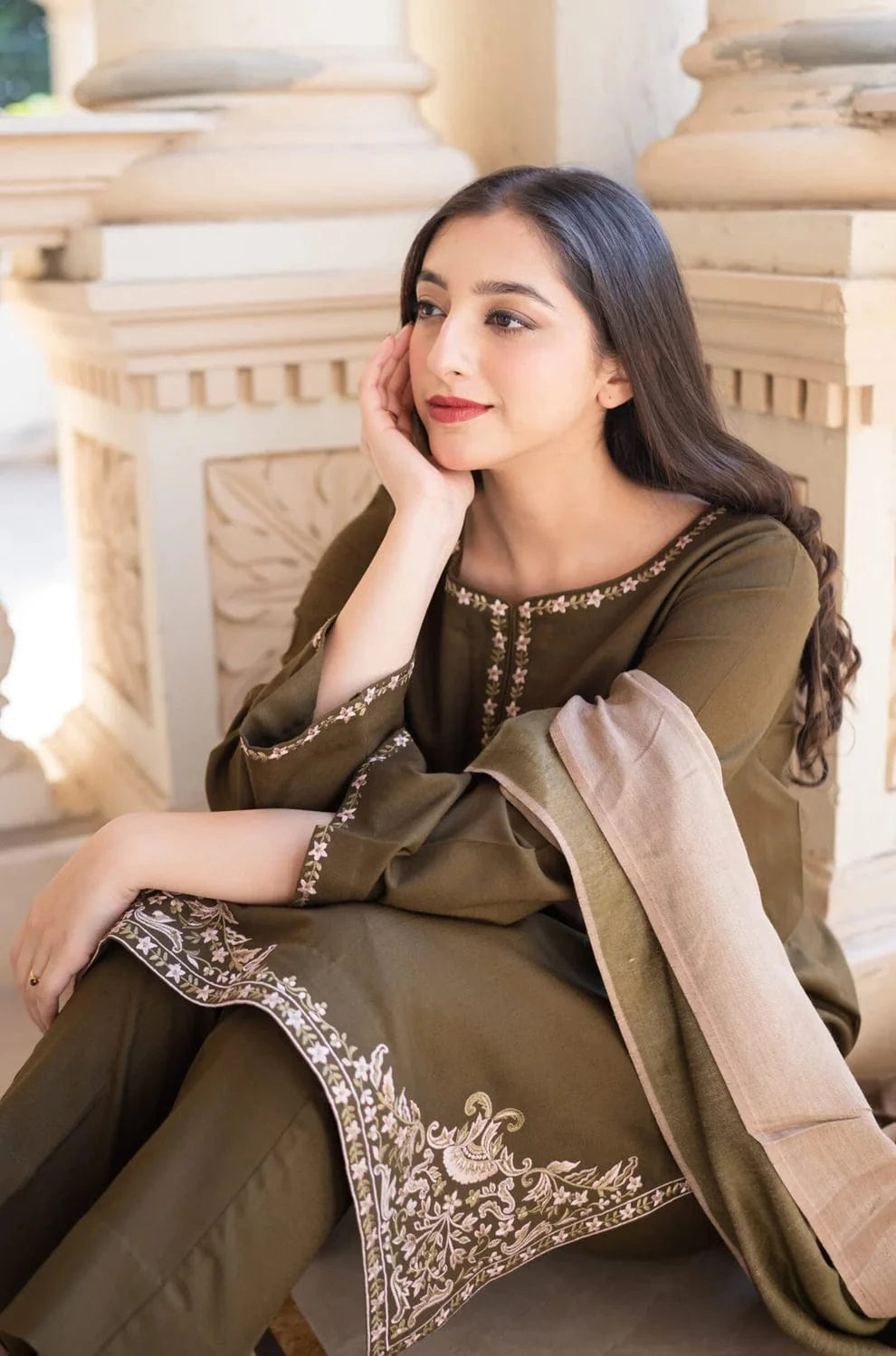 BYC-885 Mehndi Dhanak Embroidered 3Pc