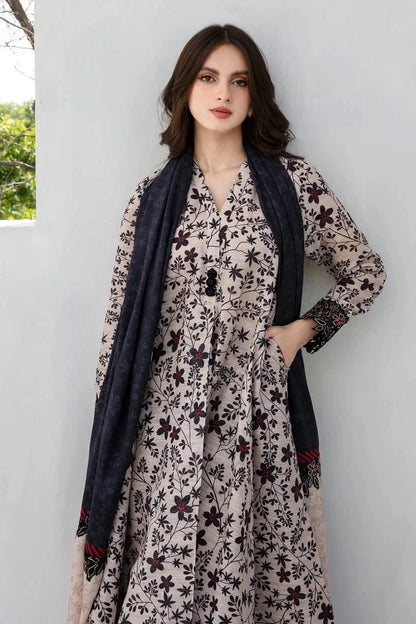 Sapphire D-800 Khaddar Printed 3pc